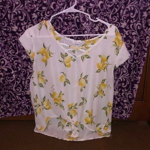 Lemon design shirt !